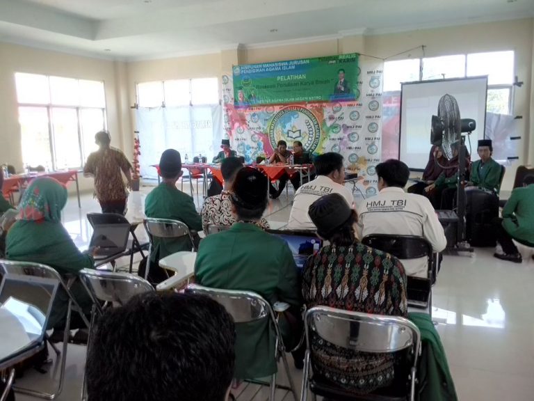 Ciptakan Inspirasi Melalui Pelatihan Karya Ilmiah