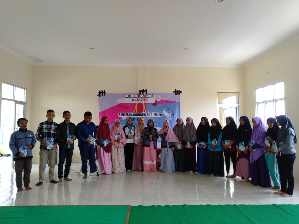 Eksis SMK Muhammadiyah Launching Buku Belajar Menembus Batas