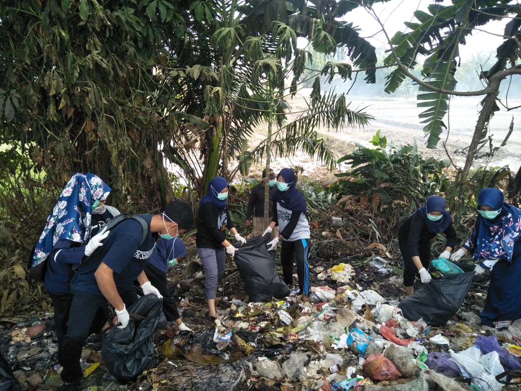 WCD Metro Bersih-Bersih Sekaligus Edukasi Kesadaran Lingkungan