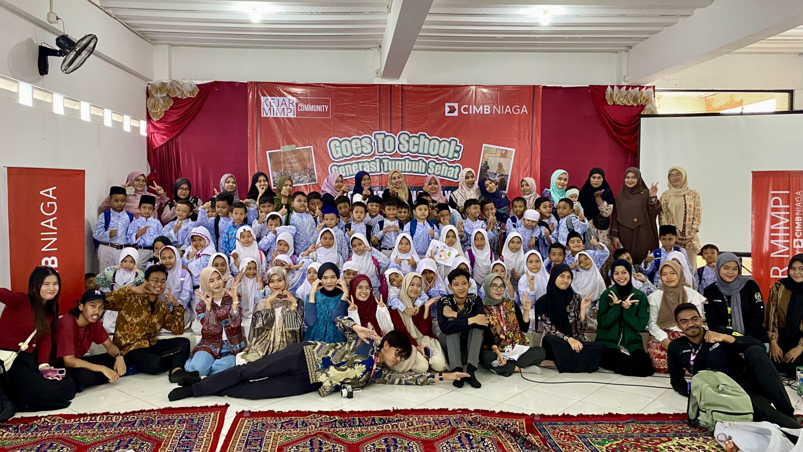 CIMB Niaga Gelar Kejar Mimpi Goes To School Serentak di 35 Sekolah di Indonesia